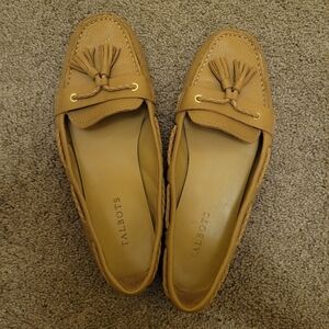 GUC Talbots flats! Beig-ish brown with tassels!